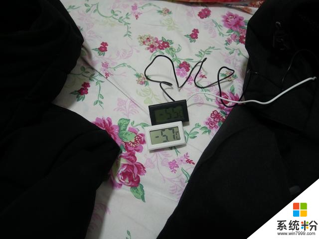 小米推出“航天服”,羽絨服藥丸了(13)