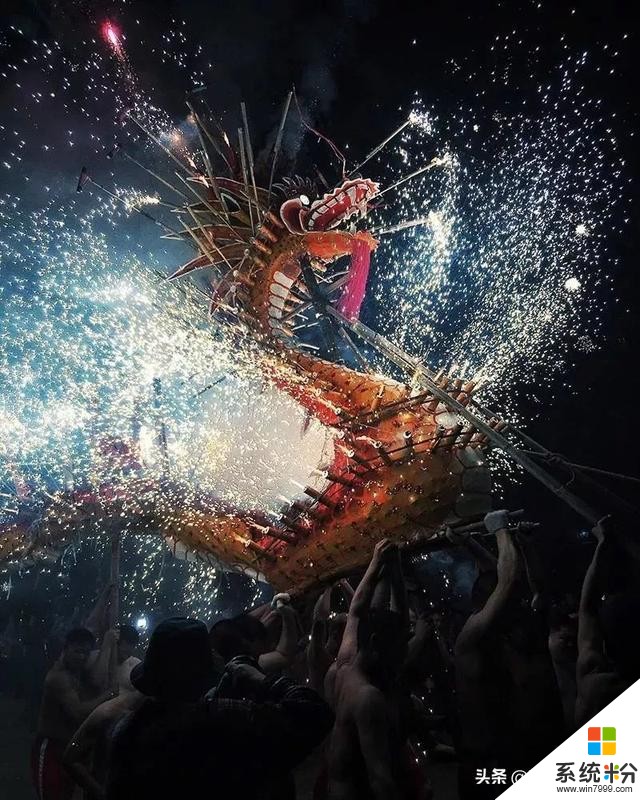 別再說春節的年味淡了,這些照片幫你找回年味(16)