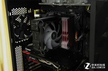 請問愛國者冰魄T360這個係列的水冷散熱器是怎麼控燈光的呢？