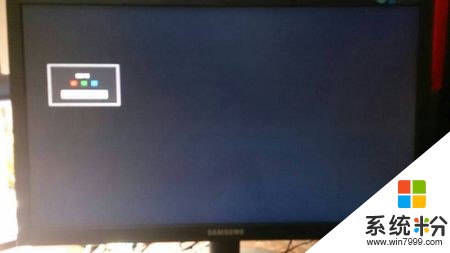 電腦顯示器突然黑屏